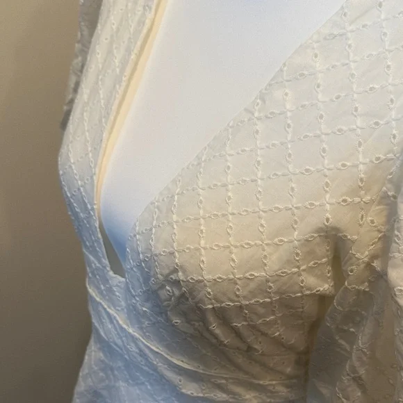 o.p.t Chic White Midi Dress with Puff Sleeves - Picture 4 of 10